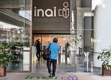 INAI ofrece asesoría en credencialización para aficionados al futbol