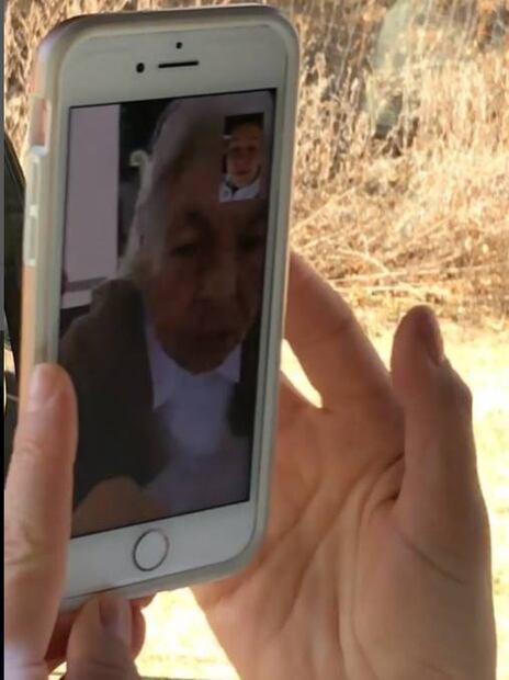 Thalía despide a su abuela y comparte una llamada telefónica que tuvo con ella 