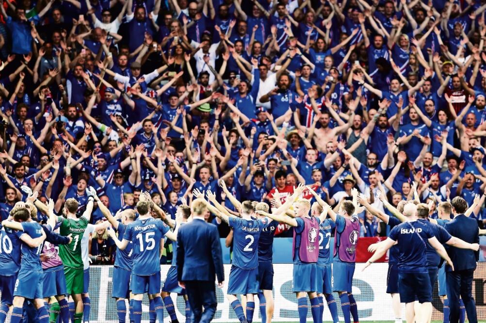 El tradicional grito de ¡Hu! en las tribunas de sus aficionados es lo que ha impresionado al mundo (AP)