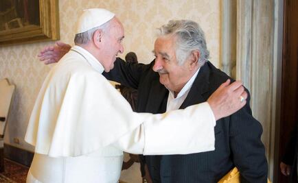 Mujica se reúne con el Papa en el Vaticano