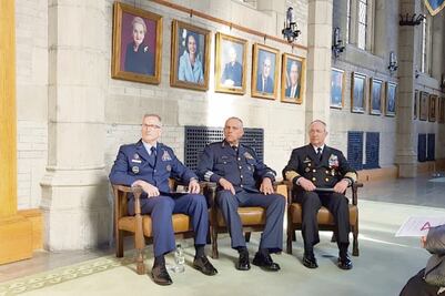 Cienfuegos y Soberón resaltan galardón de EU