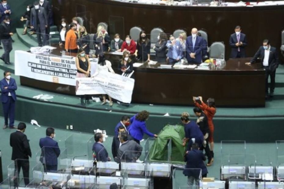 Casas de campaña, agresiones y gritos: saldo de eliminación de fideicomisos en Cámara de Diputados