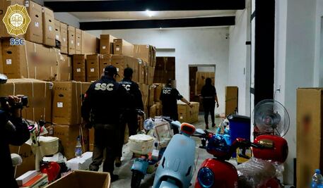 FOTOS: Aseguran motos, patines y bicicletas eléctricas en el Centro de la CDMX