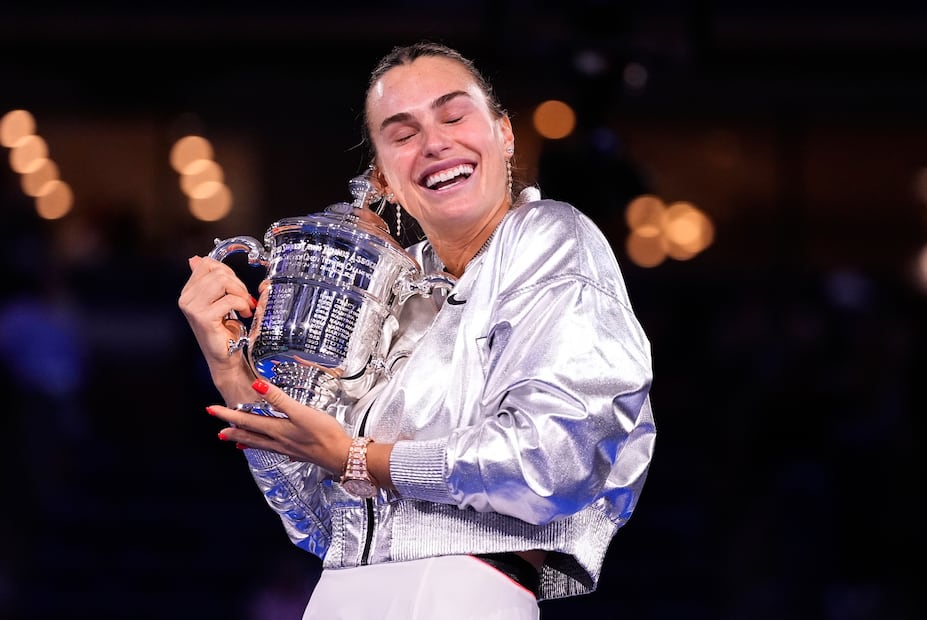 Aryna Sabalenka, tras derrotar a Amanda Anisimova y conquistar el US Open - Foto: AP