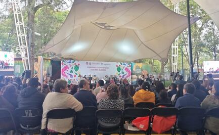 “Urge repavimentar muchas avenidas”, admite Clara Brugada; reencarpetamiento de vías primarias de CDMX arranca en octubre