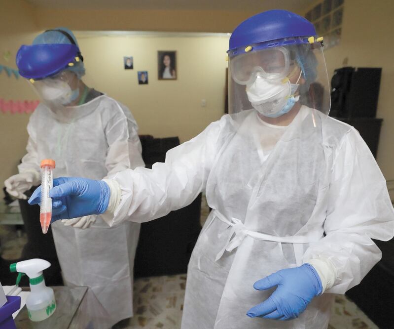 Detección del virus. La Secretaría de Salud de la CDMX precisó que en la capital del país se aplican mil pruebas rápidas al día. Foto: ARCHIVO EL UNIVERSAL