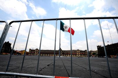 Insiste Morena en llegar al Zócalo y realizar mitin