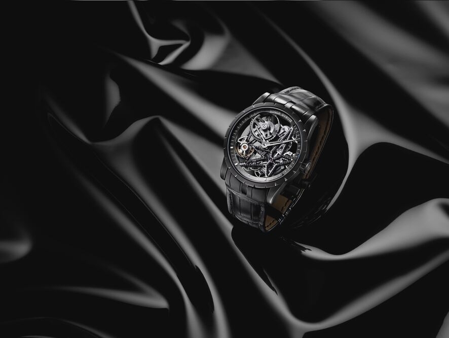 Uno de los nuevos modelos de la colección Excalibur. All black que impacta. 