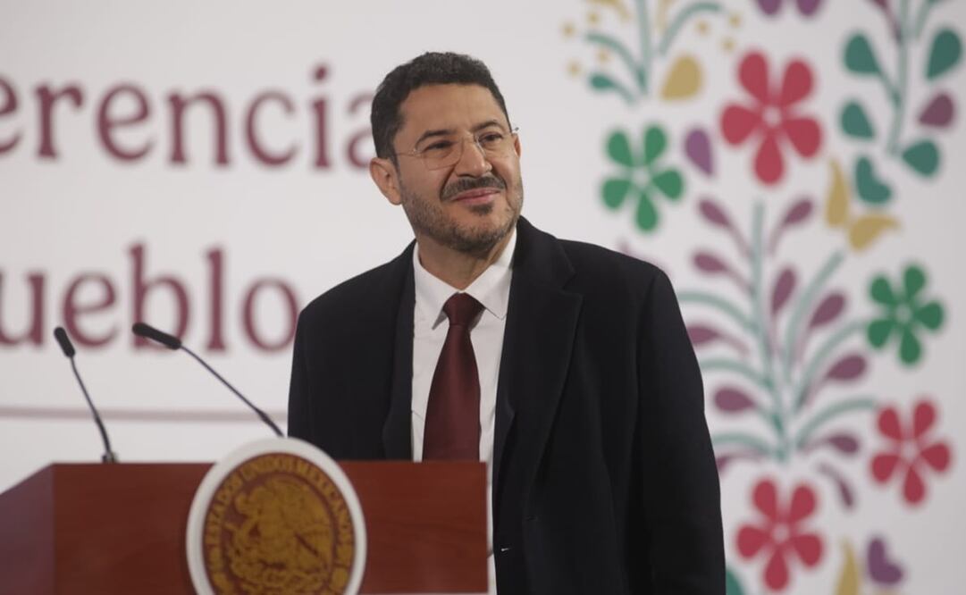 Martí Batres Guadarrama, director general del Instituto de Seguridad y Servicios Sociales de los Trabajadores del Estado (ISSSTE). Foto: Carlos Mejía / EL UNIVERSAL