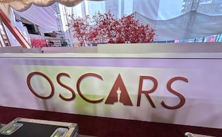 Gala del Oscar se tiñe de ocre y morado