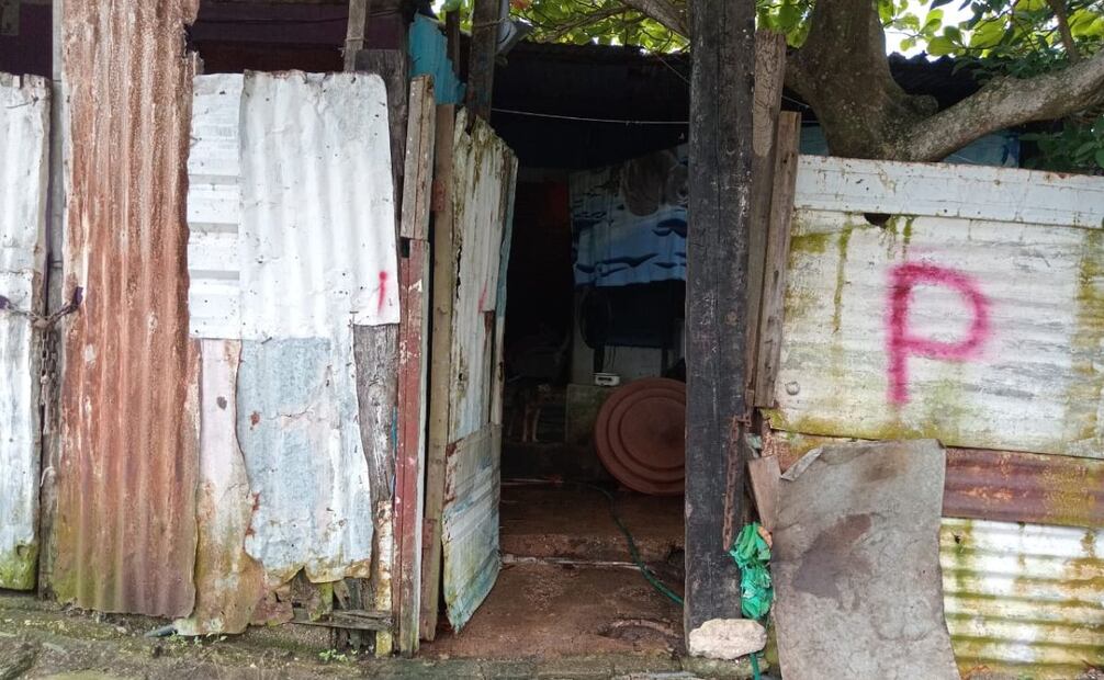 Para habitar esta casa, la familia paga una renta mensual de mil 600 pesos. Dependen del apoyo gubernamental para subsistir. Crédito: Especial