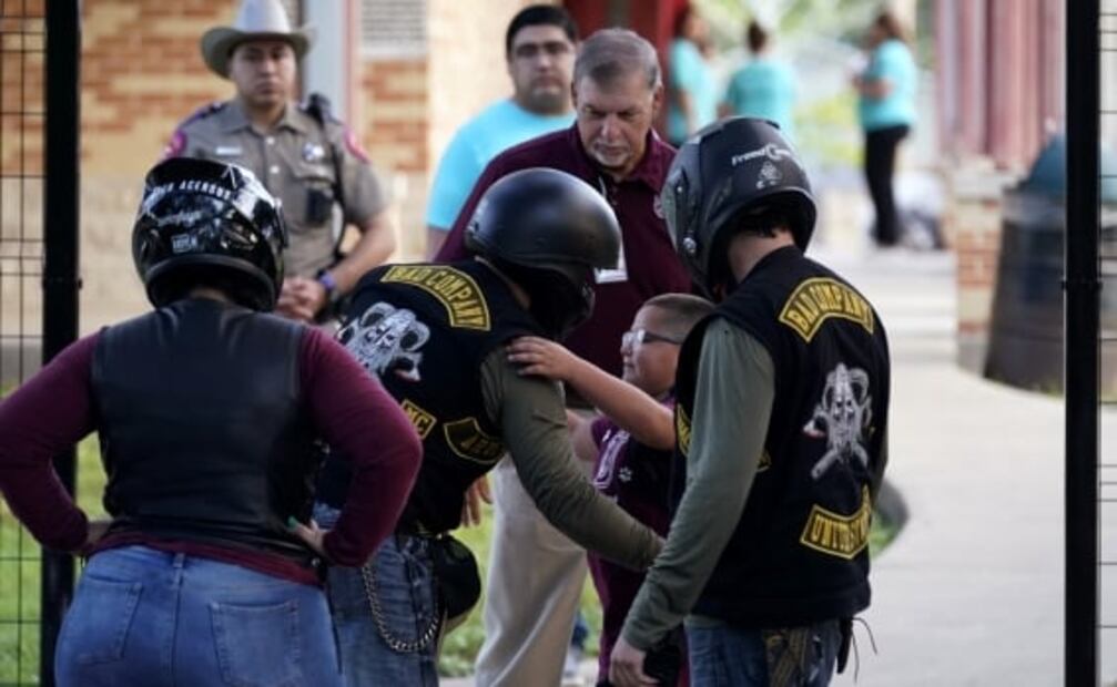 Tres meses después de la masacre, alumnos vuelven a clases en Uvalde