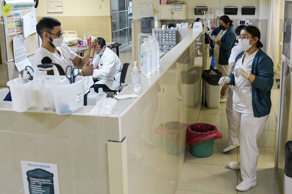 La persona interesada en la Ley de Voluntad Anticipada deberán presentar su solicitud ante personal de salud en instituciones médicas públicas o privadas. Foto: Especial