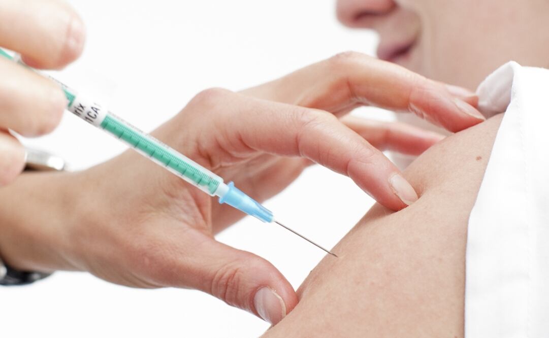 The administration of vaccinations, which is also known as immunotherapy, works by changing the disease’s normal course to generate protective reactions - Photo: Miro Kuzmanovic/Reuters