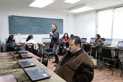 Por sismo, aplazan 20 mil maestros su evaluación docente