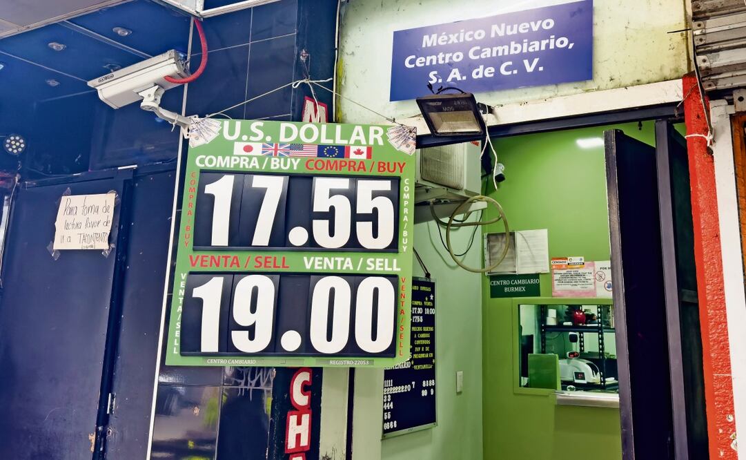 Analistas consideran que en agosto el tipo de cambio podría alcanzar los 19.30 pesos por dólar. Foto: Hugo Salvador | El Universal
