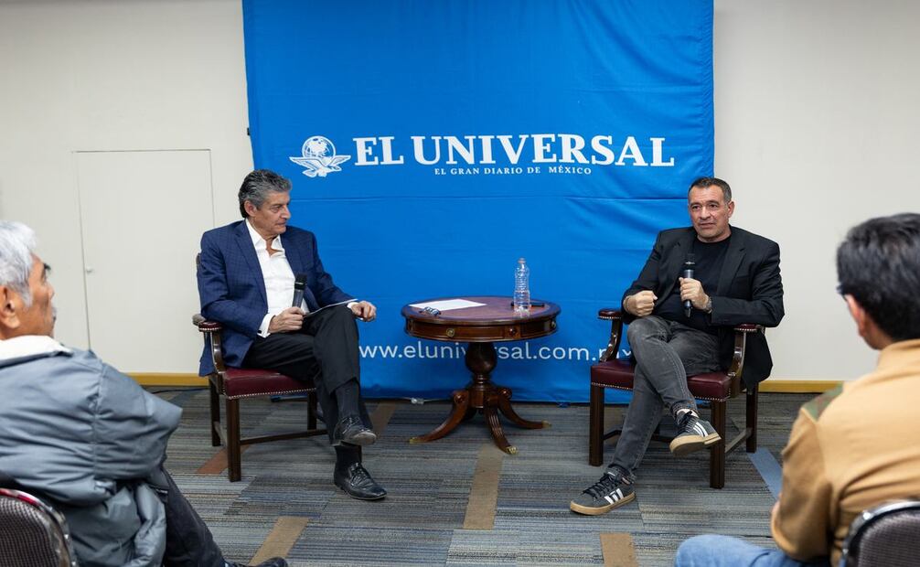 Mauricio Meschoulam y Carlos González frente a suscriptores de EL UNIVERSAL. | Foto: Hugo Salvador.