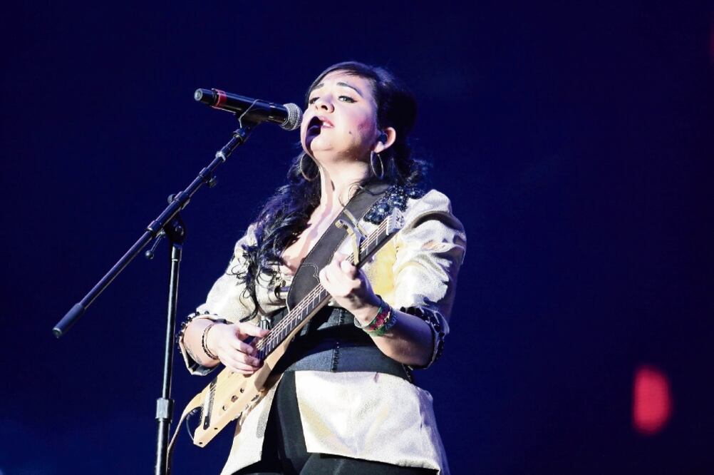 Carla hará gira para promocionar la versión acústica de Amor supremo. (AGUSTIN SALINAS. EL UNIVERSAL)