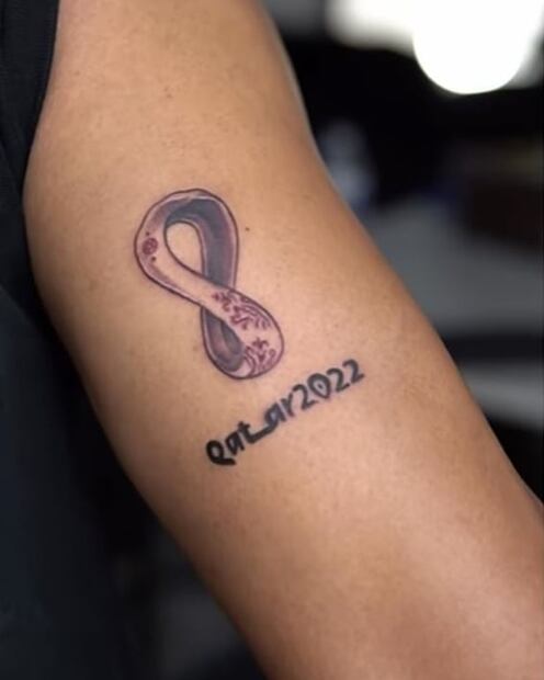 Alexis Vega inmortalizó su participación en el mundial de Qatar con este tatuaje