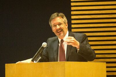 Validan a 7 integrantes de Comité Técnico, entre ellos Ackerman