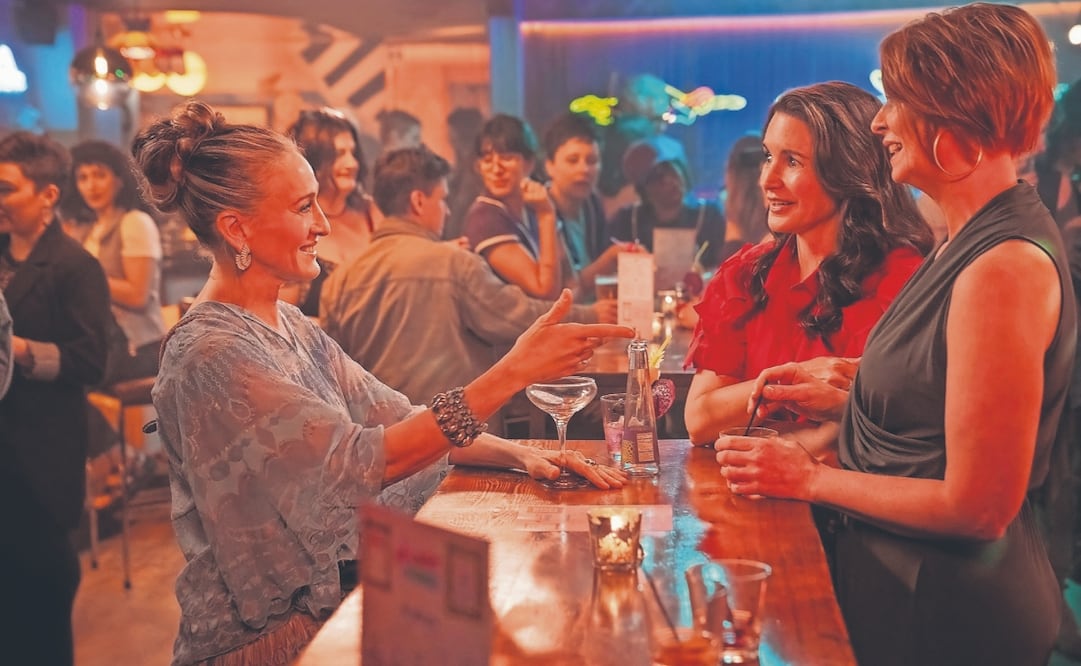 Sarah junto a Kristin Davis (Charlotte) y Cynthia Nixon (Miranda). Todas llevan 27 años con sus personajes, desde Sex and the city, lanzada en 1998. Foto: de HBO