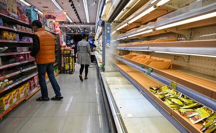 Pese a confinamientos, continúan aumentos de casos Covid-19 en Shanghái