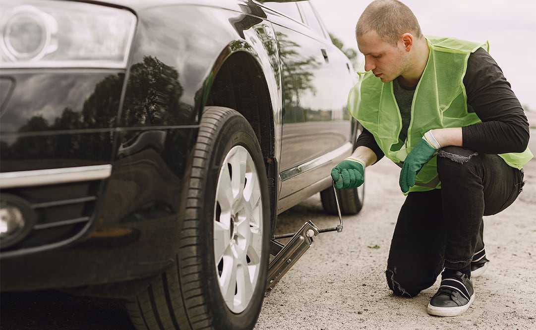 Ten cuidado con las estafas al conducir por la carretera. Foto: Freepik