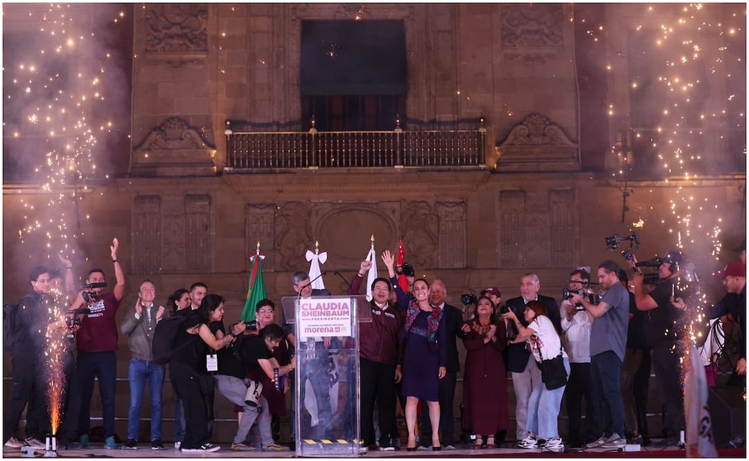 Claudia Sheinbaum junto a Clara Brugada celebra victoria de Morena. Foto: Diego Simón/EL UNIVERSAL
