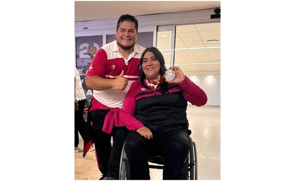 La atleta que participó en la disciplina de impulso de bala en la clase deportiva F33, fue recibida con orgullo en su regreso al estado. Foto: Especial
