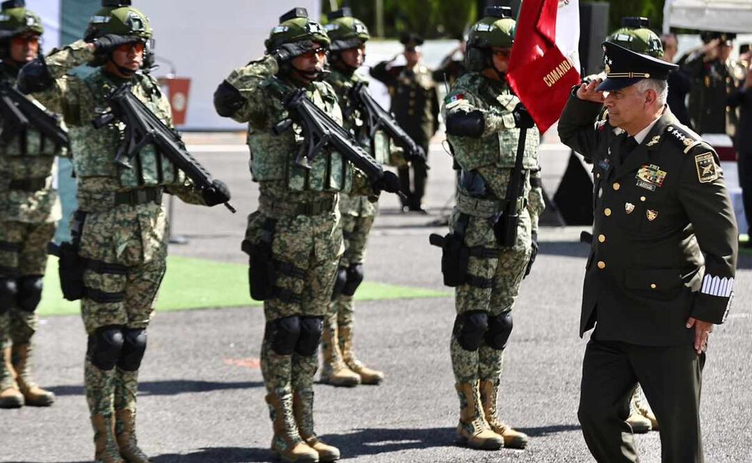 Ceremonia de despedida del general Norberto Cortés Rodríguez y toma de protesta del general Francisco Jesús Leana Ojeda como comandante del Ejército. Foto: Berenice Fregoso / EL UNIVERSAL.
