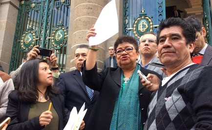 Ambulantes protestan por seguridad social en Congreso de CDMX