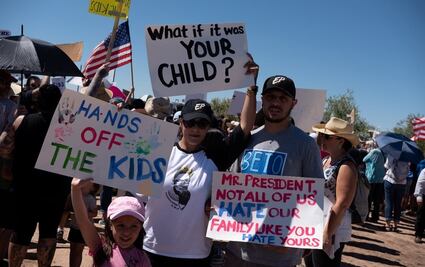 Separación de familias migrantes podría influir en elecciones de EU