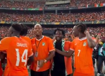 VIDEO: El emotivo festejo de la Selección de Costa de Marfil con Didier Drogba