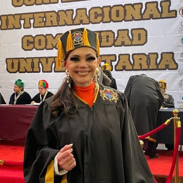 Otorgan doctorado Honoris Causa a Carmen Campuzano: "soy la más feliz y agradecida"