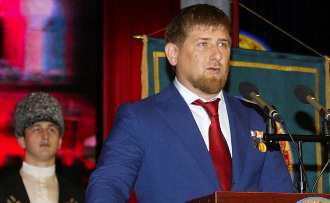 Líder checheno exige prohibir a mujeres usar WhatsApp