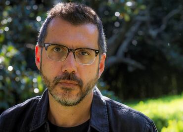 Escritor chileno apuesta por el porno y filmes sobre jóvenes gay