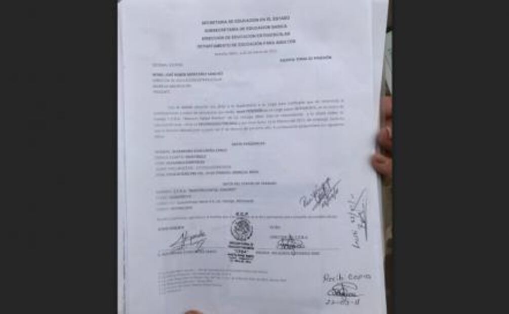 Esposa de “El Mosh” asegura que detención es arbitraria, sí da clases y su plaza es federal