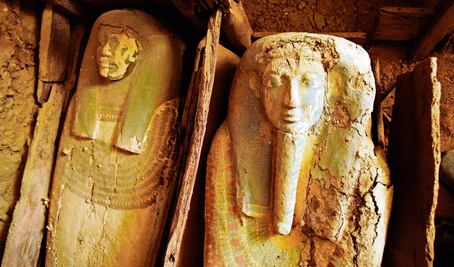 En El Cairo, hallan 80 tumbas que pertenecen al antiguo Egipto