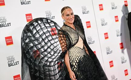 El excéntrico vestido con alas de Sarah Jessica Parker