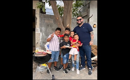 "No dejen de prender la parrilla": "La Mole" regala carne y asador a niños virales en TikTok