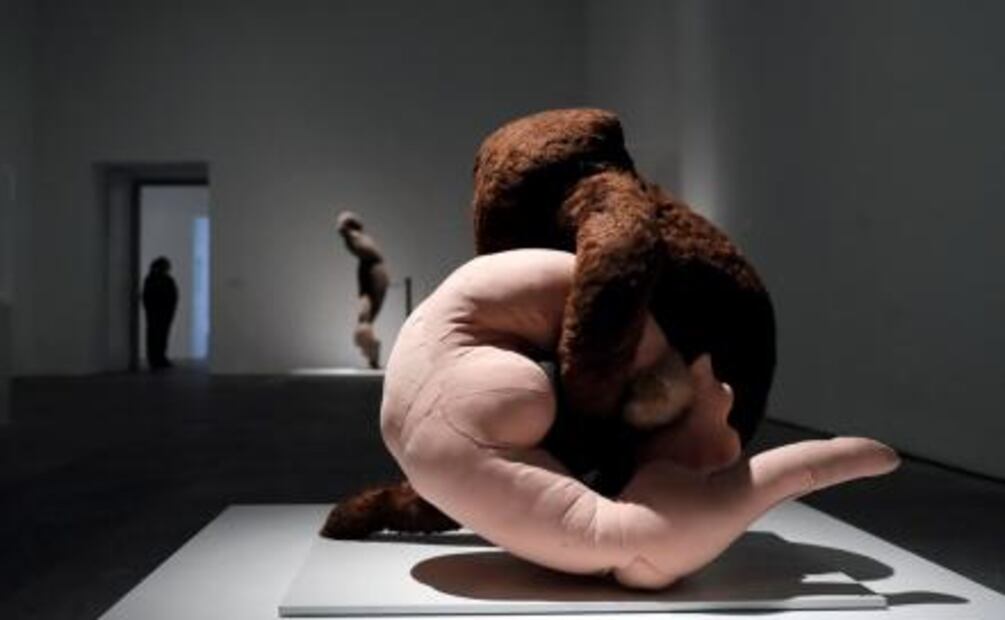 Ofrecen retrospectiva del mundo onírico de Dorothea Tanning
