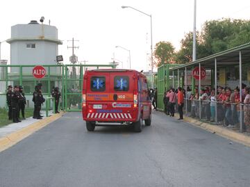 Internos roban farmacia en penal de Cadereyta; se intoxican 4