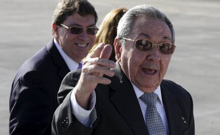 Raúl Castro felicita a premier griego por referéndum