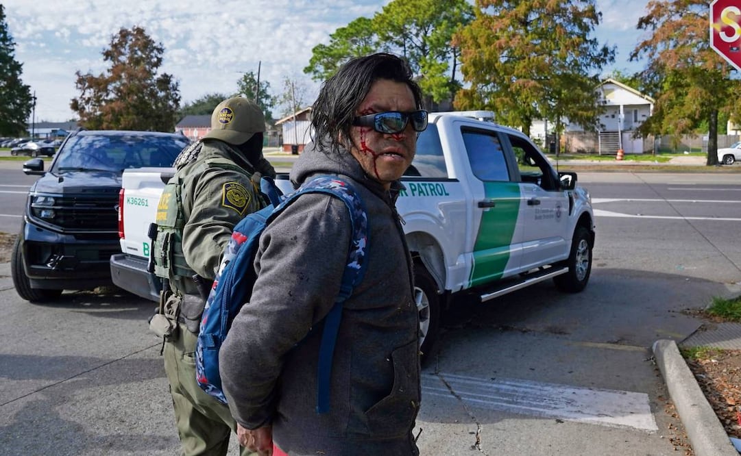 Agentes de la Patrulla Fronteriza, ayer al realizar arrestos en Nueva Orleans,
Louisiana. Foto: Ryan Murphy / AFP