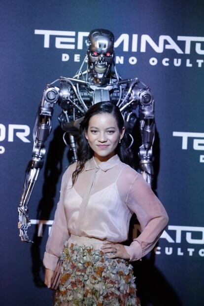 Desfilan en México protagonistas de la séptima película de Terminator 