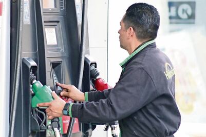 Actualizan IEPS para 2024;  subirá precio de gasolinas, cigarros y refrescos