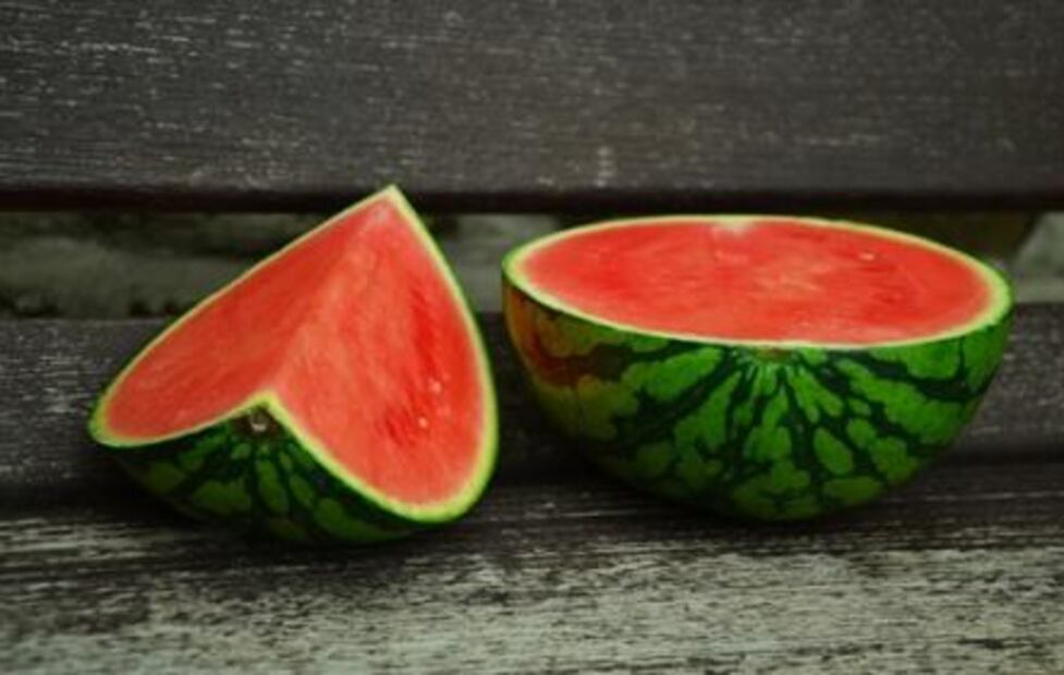 7 alimentos que limpian los dientes naturalmente