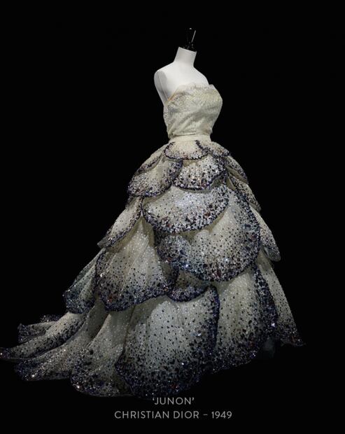 Disfruta de la exposición “Christian Dior: Designer of dreams” desde la comodidad de tu hogar