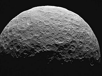 Ausencia de grandes cráteres en Ceres puede ser por evolución