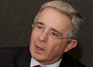 Corte Suprema de Colombia ordena arresto domiciliario contra el expresidente Álvaro Uribe